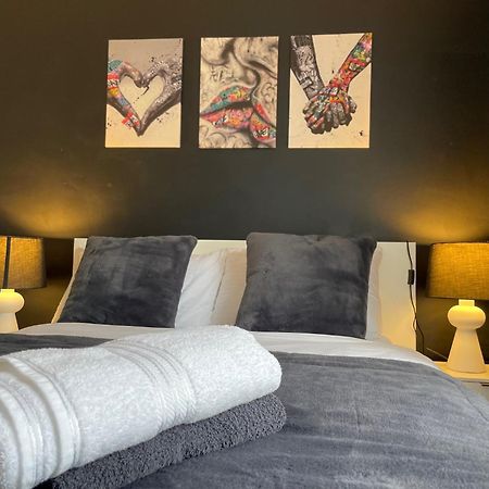 Flat 1 Apartment Lampeter Ngoại thất bức ảnh