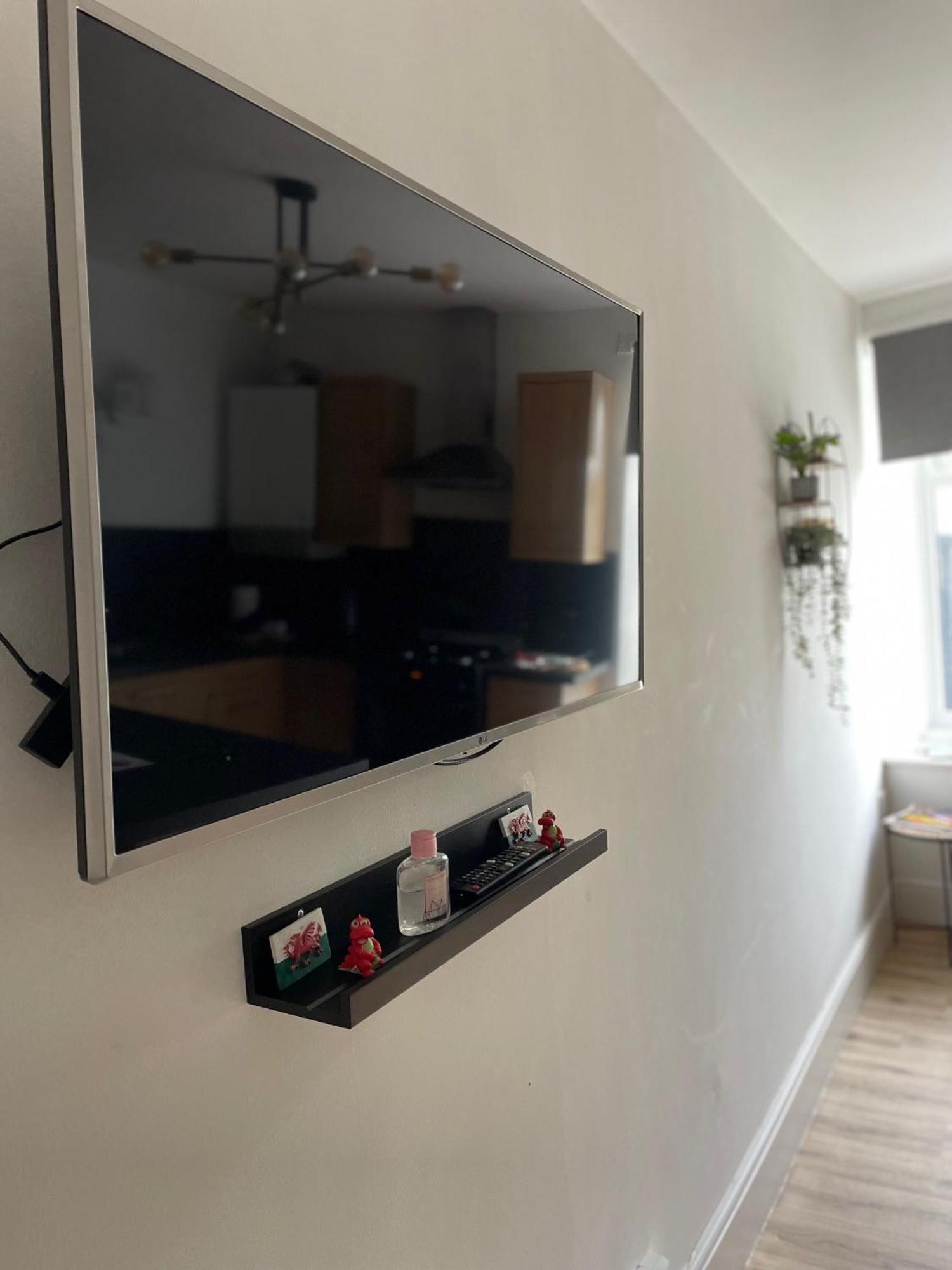 Flat 1 Apartment Lampeter Ngoại thất bức ảnh
