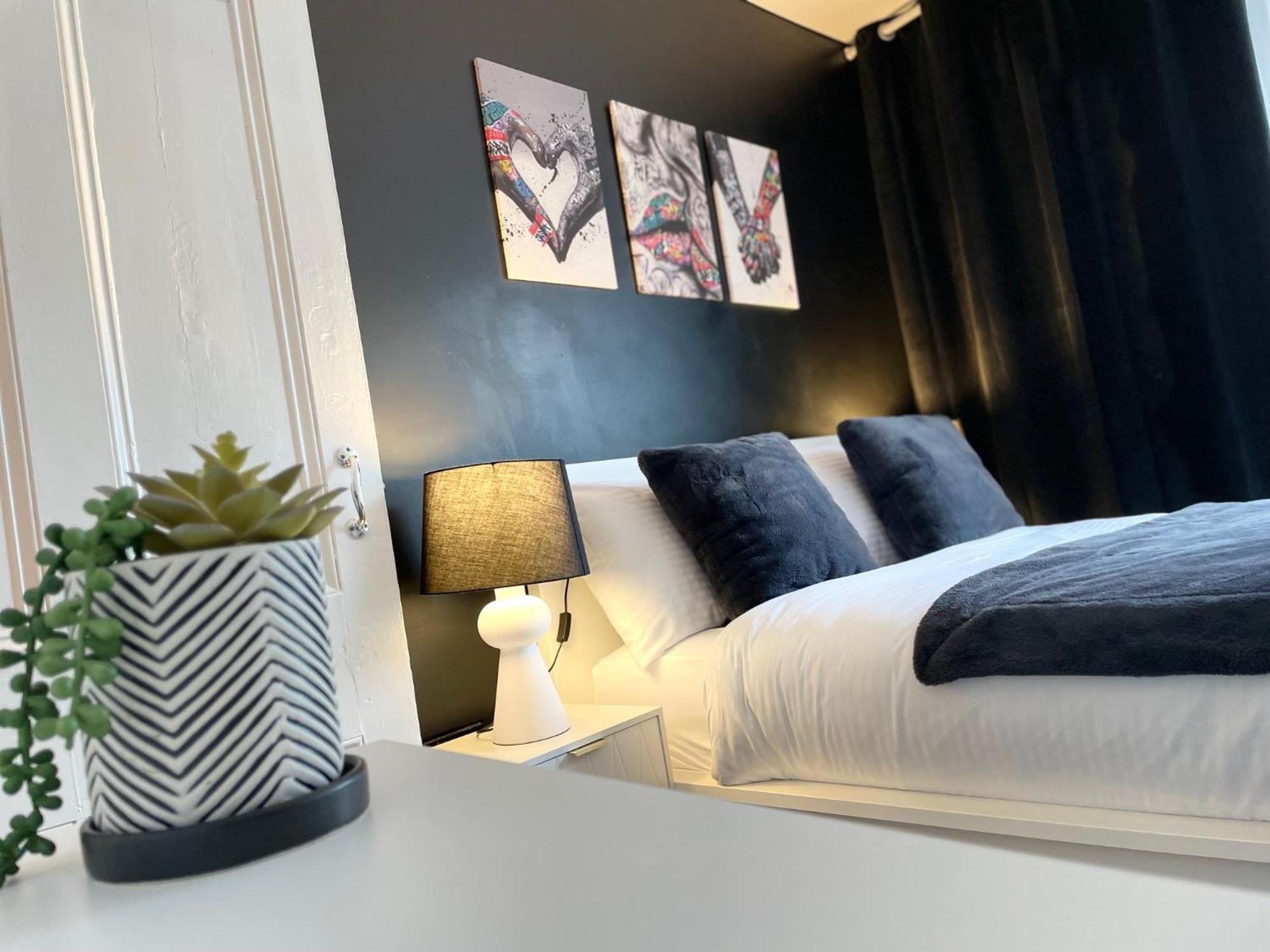 Flat 1 Apartment Lampeter Ngoại thất bức ảnh